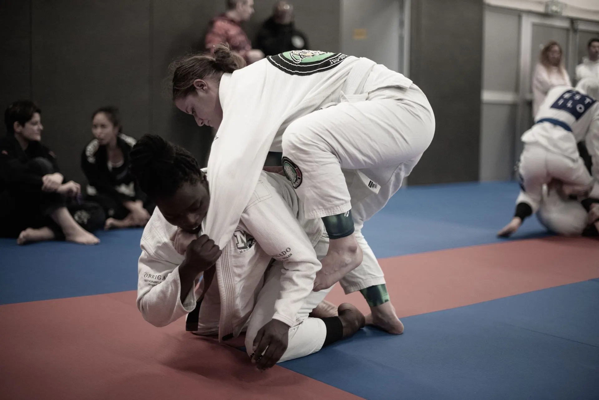 Combat entre pratiquantes au Ladies Mat Fifty du 14 janvier 2024