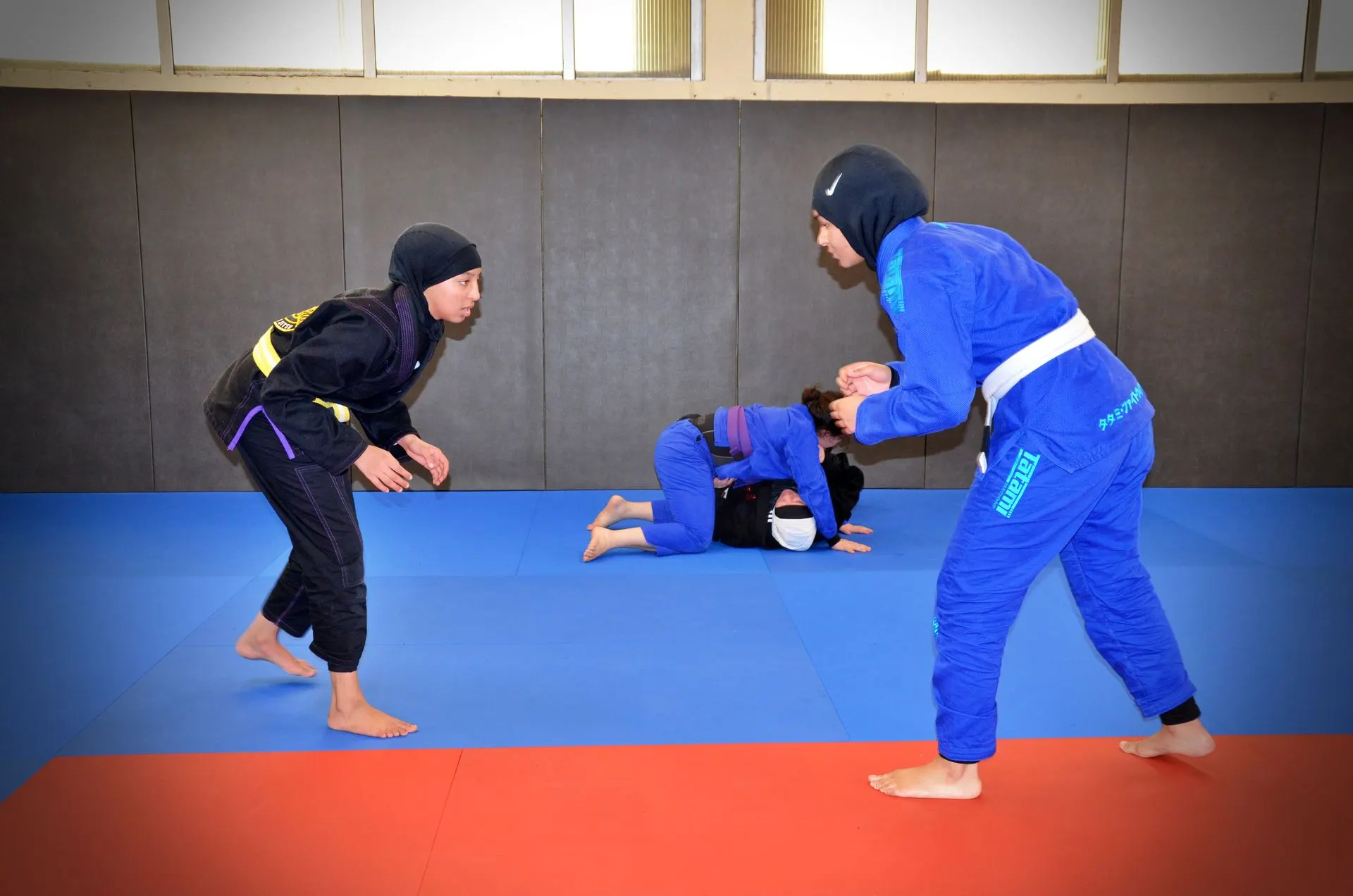 Combat entre pratiquantes au Ladies Mat Fifty du 10 mars 2024