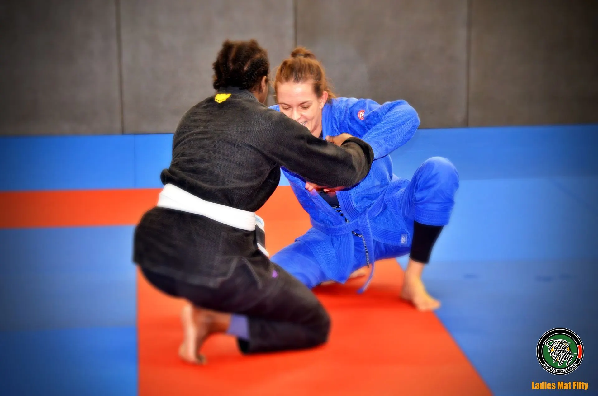 Combat entre pratiquantes au Ladies Mat Fifty du 17 novembre 2024