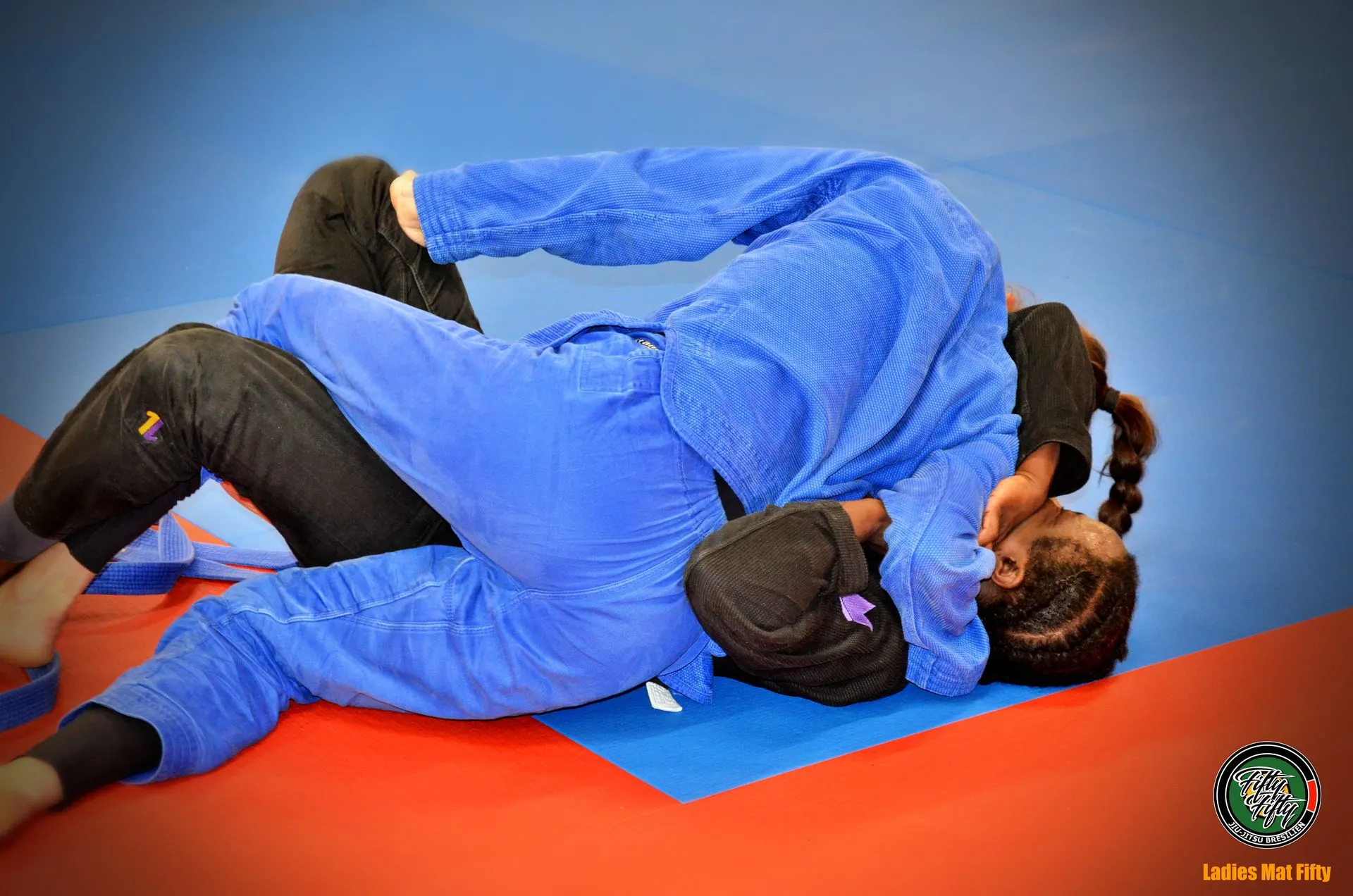 Combat entre pratiquantes au Ladies Mat Fifty du 17 novembre 2024