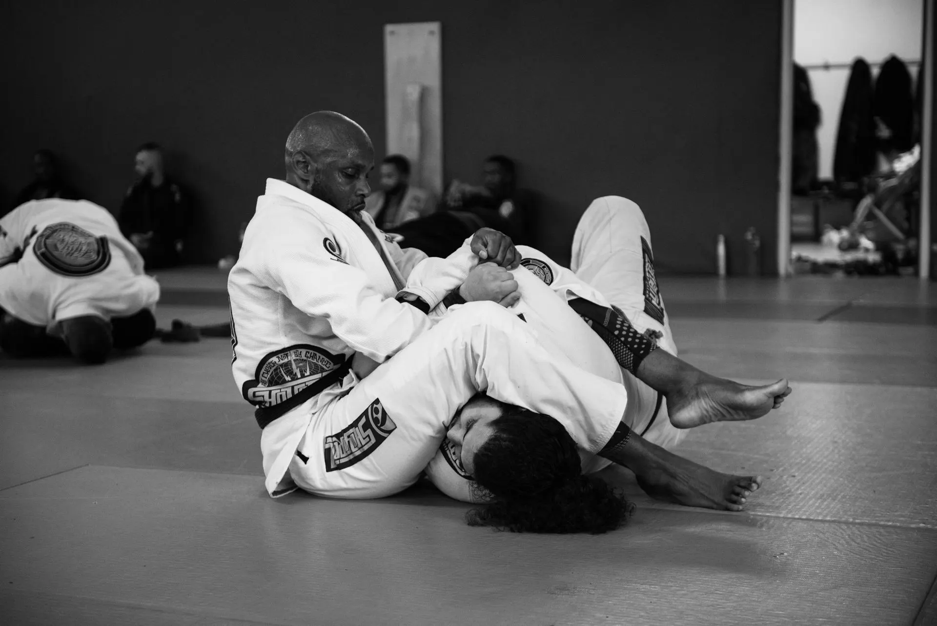 Combat en kimono, photo noir et blanc