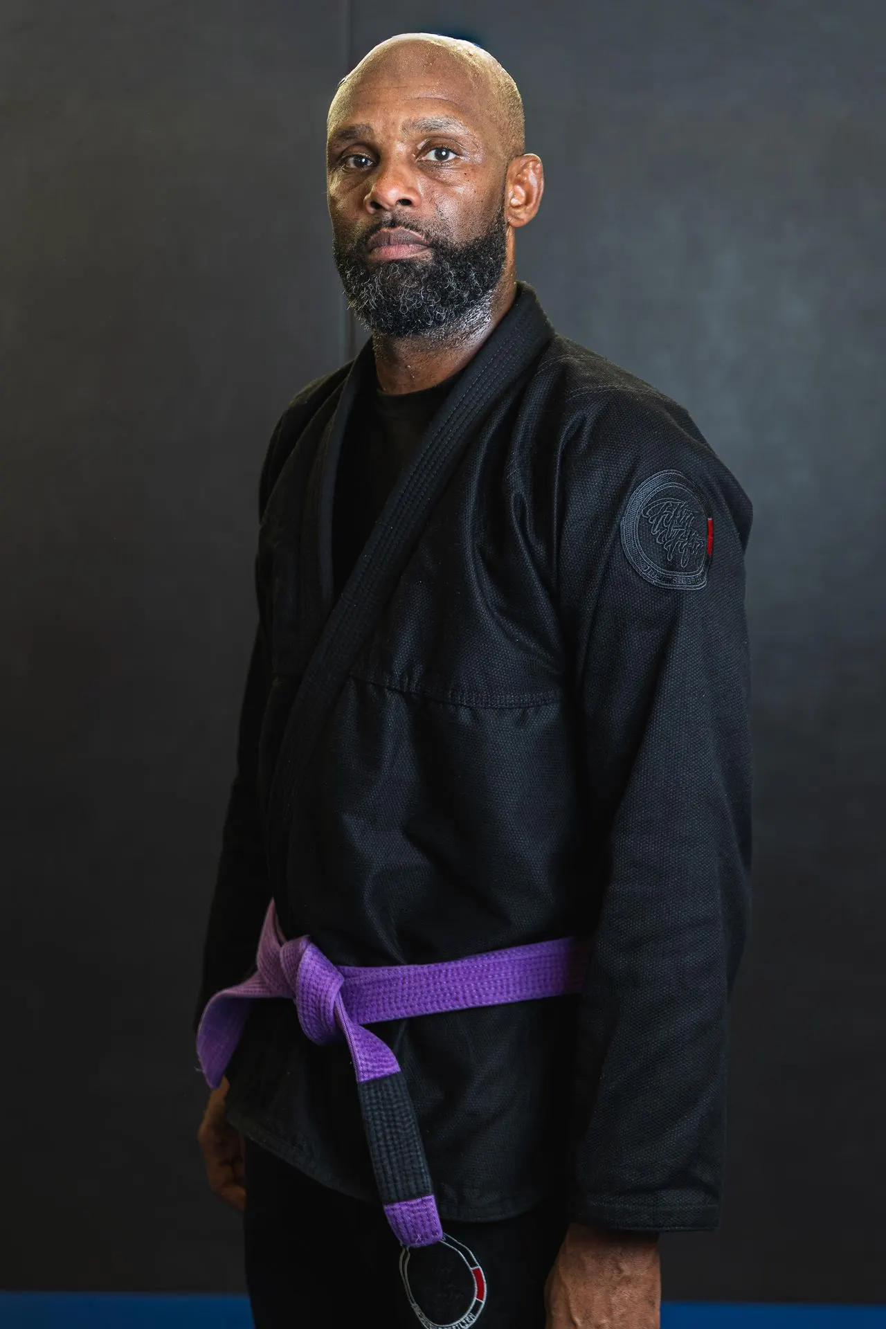 Portrait de Ahmed Abdillahi Msa, ceinture violette